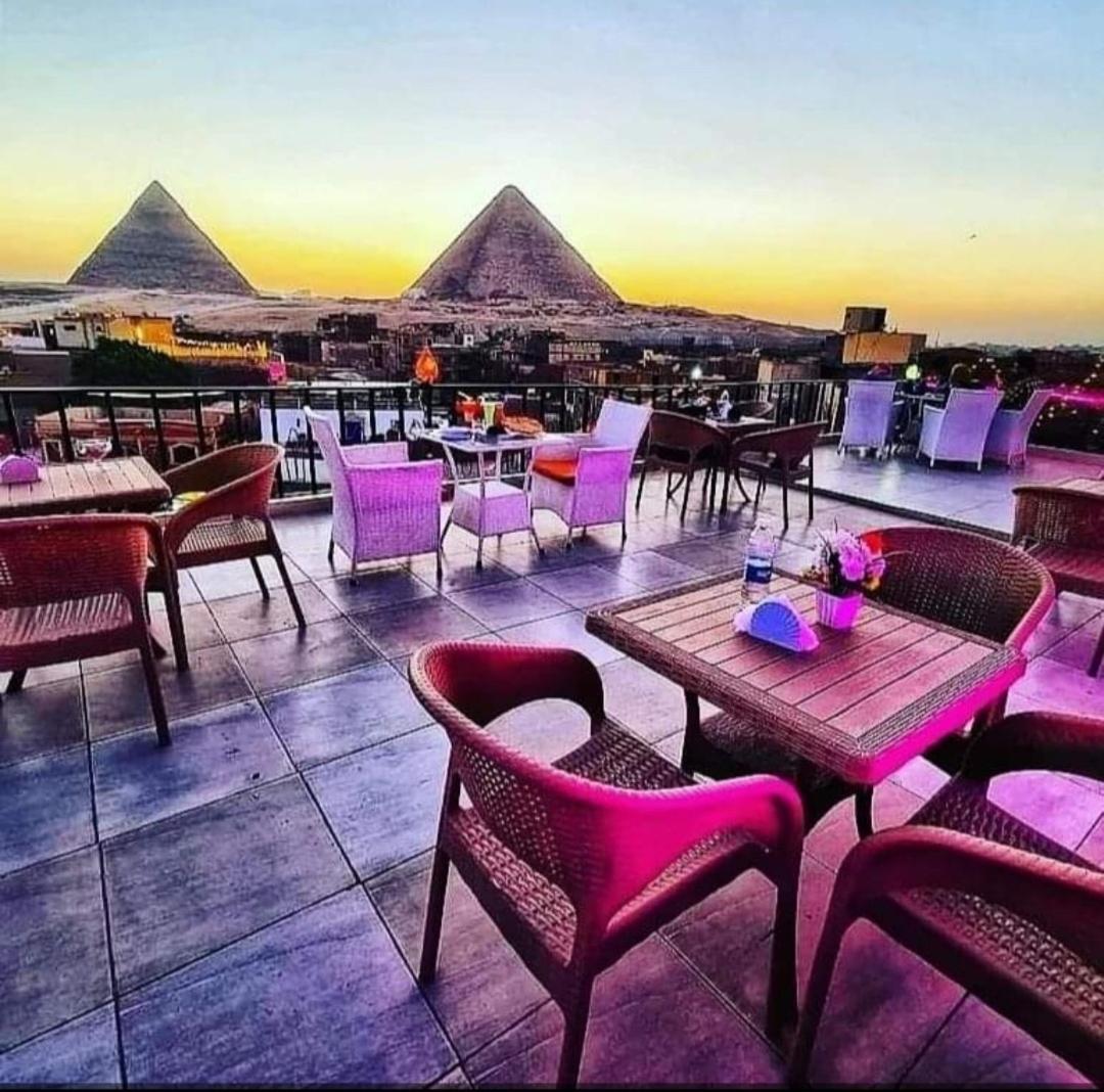 Golden Pyramids view Inn Kafret el-Gabal Exteriör bild